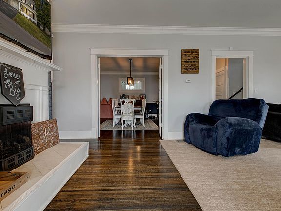 4th image of 415 Vista Ct