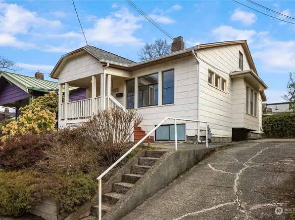 5214 Green Lake Way N, Seattle, WA 98103