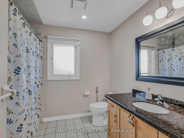3 Haskins Ct — Photo 32