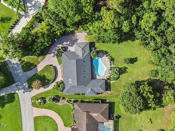 4th image of 10127 GOLF CLUB Drive