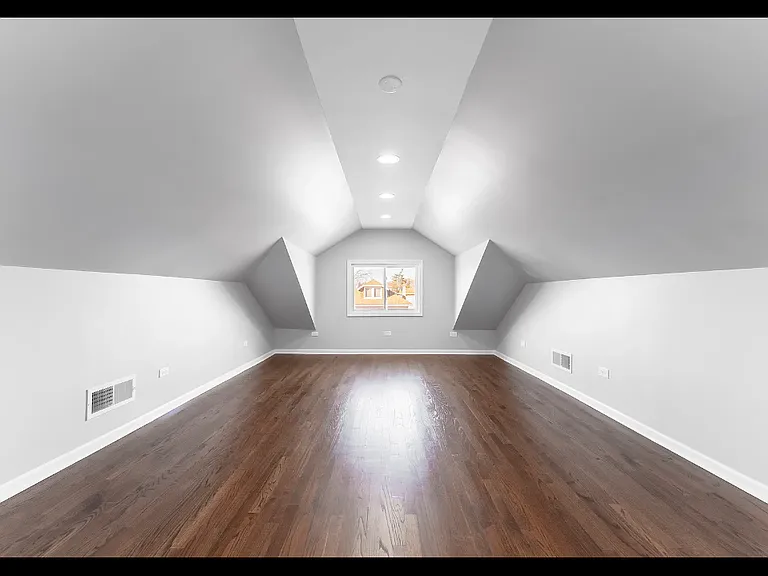 3617 Scoville Ave — Photo 4