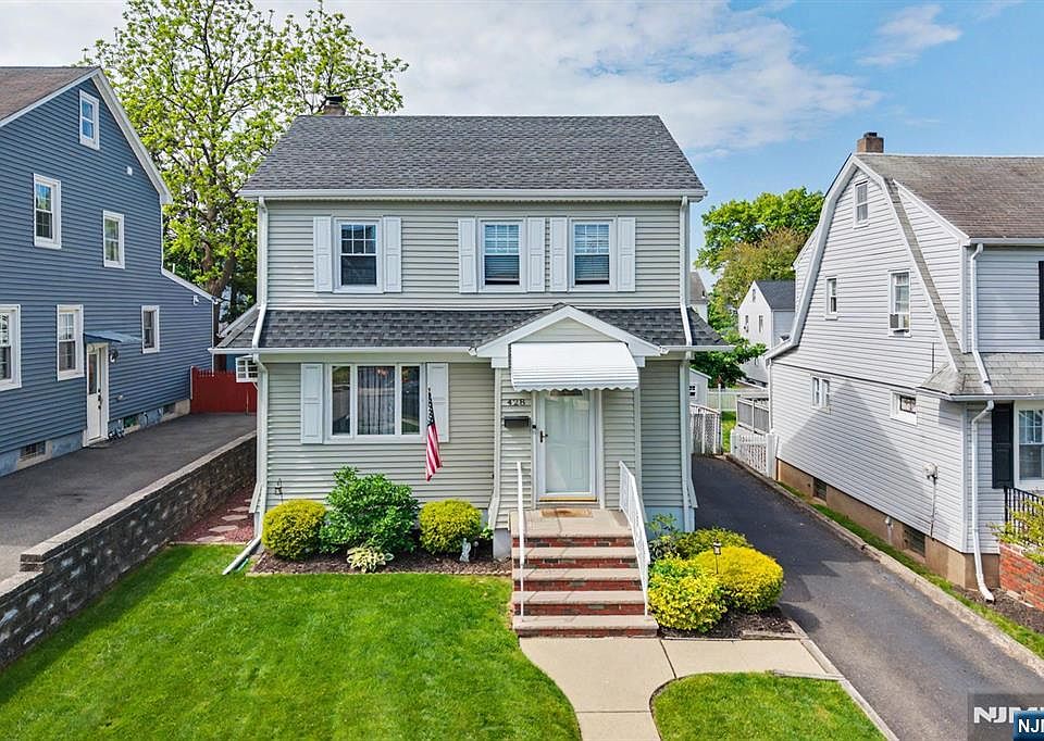 1st image of 428 Innes Rd