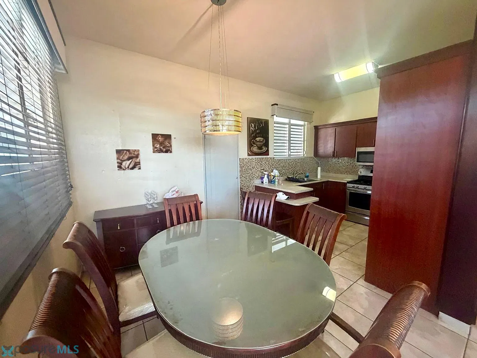 3 bed, 2.5 bath, 1200 sqft, $1,300 — Photo 4