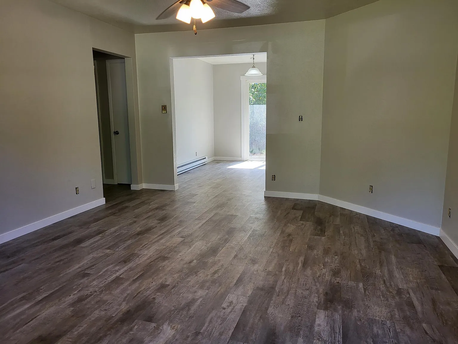 3939 Reinhardt Dr — Photo 1