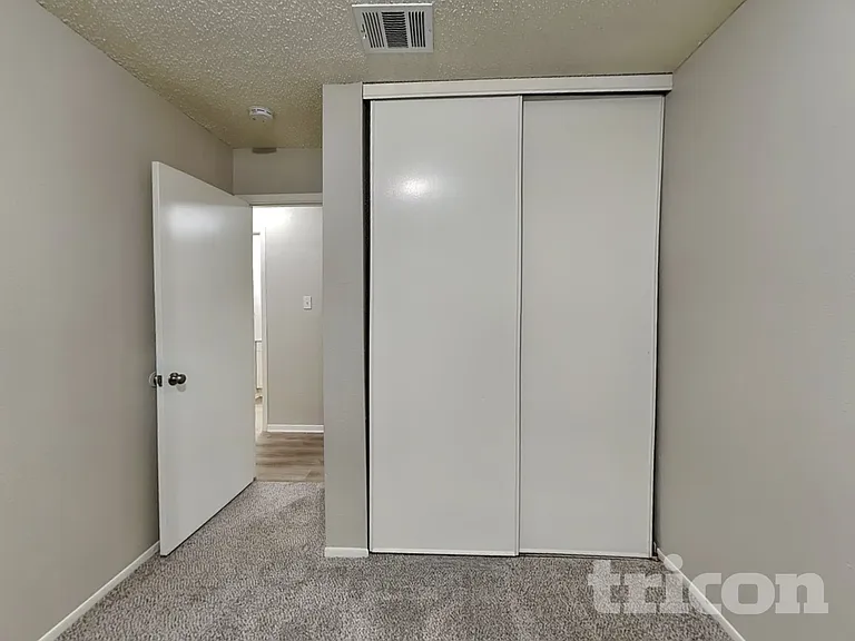 9506 Sugarloaf Dr — Photo 10