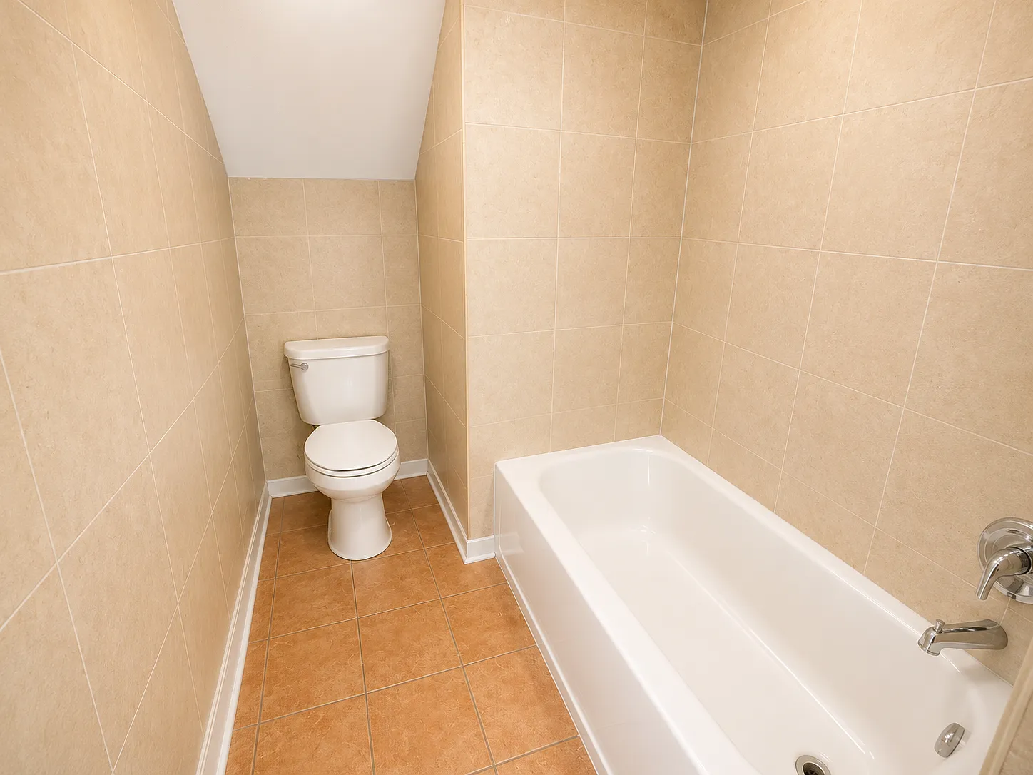 3 bed, 1200 sqft, $1,995 — Photo 3