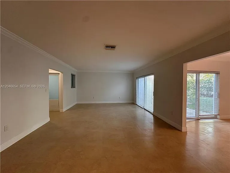 1130 Cotorro Ave #1130 — Photo 6