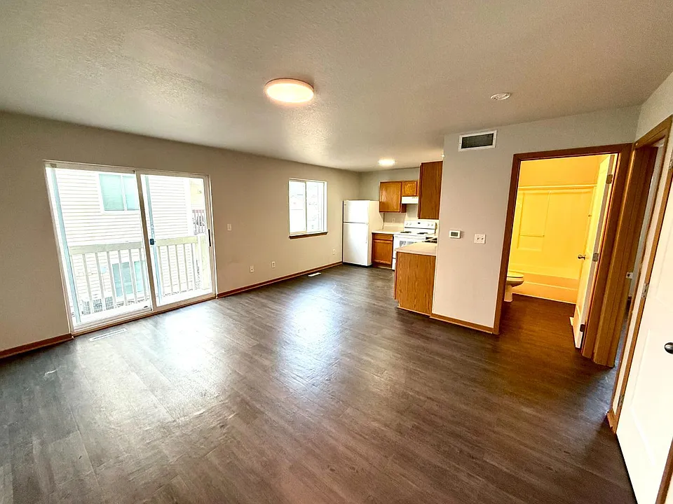 4524 Twain Cir #2