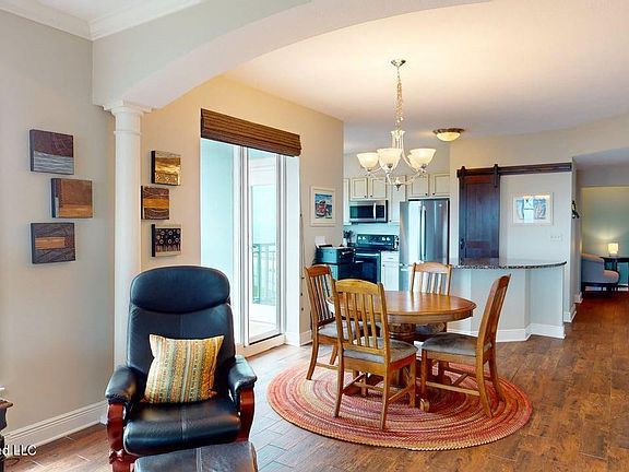 4th image of 2228 Beach Dr APT 909
