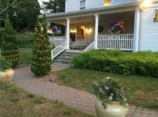 1204 Main St S, Woodbury, CT 06798