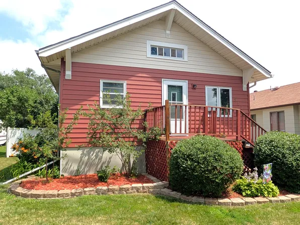 912 N State St, Aberdeen, SD 57401