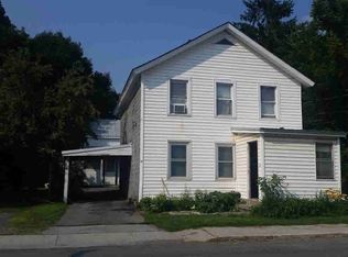 13 Saint John St, Red Hook, NY 12571