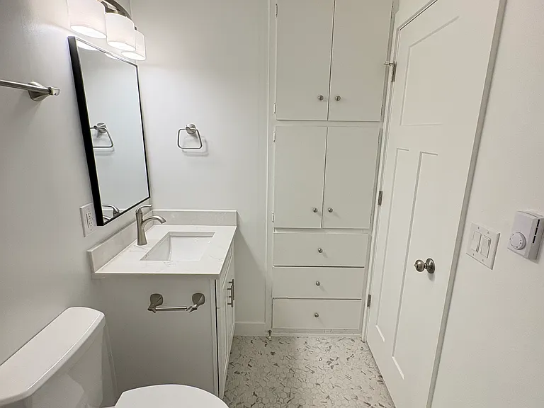 2345 Minor Ave E #3 — Photo 10