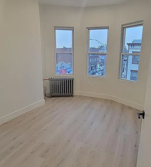 530 W Side Ave #6L — Photo 5