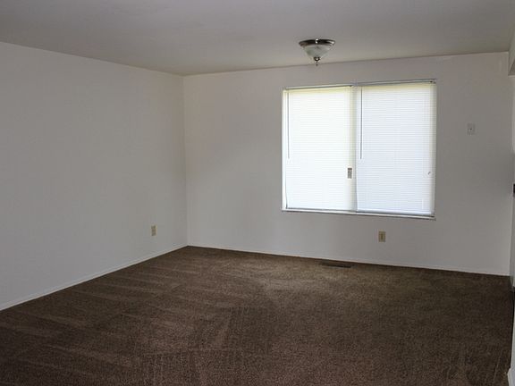 3rd image of 4710 Deerwood Ct