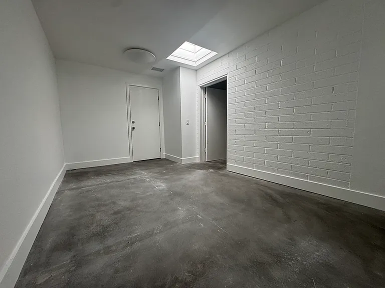 1102 Morena Blvd — Photo 10