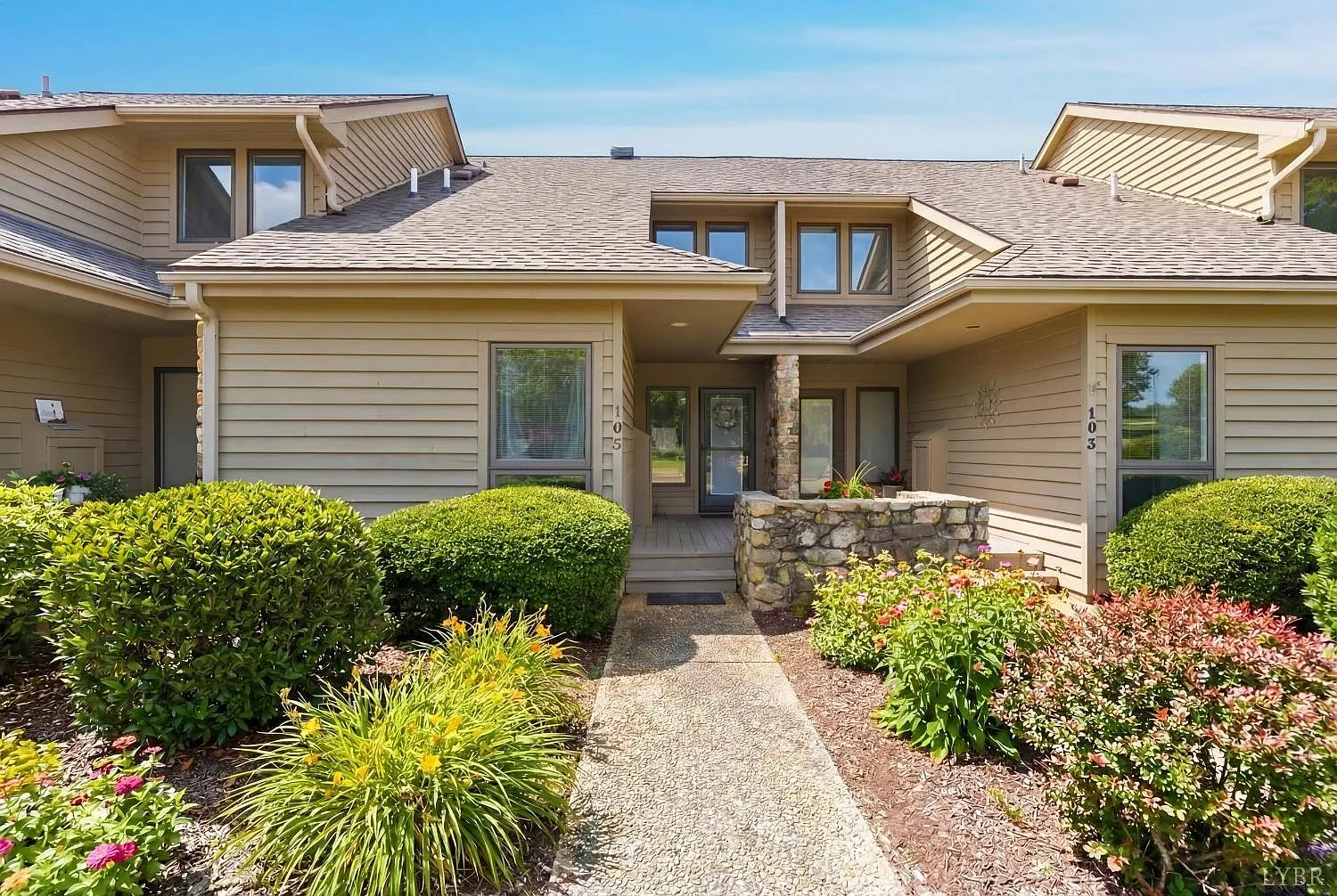105 Fawn Haven Ln photo 1