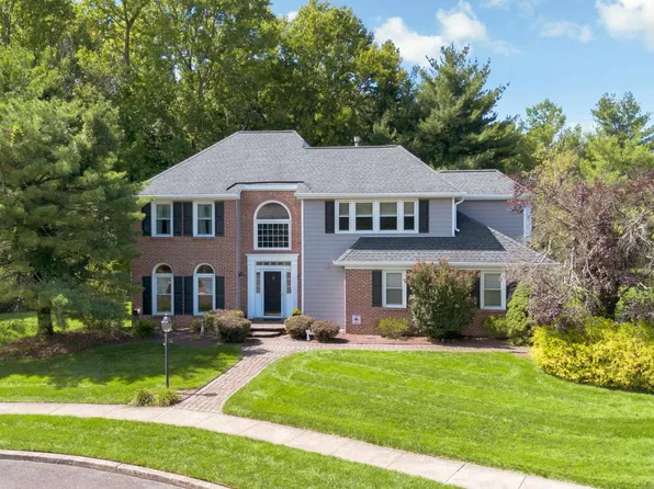 263 Pine Tree Ter, Langhorne, PA 19047