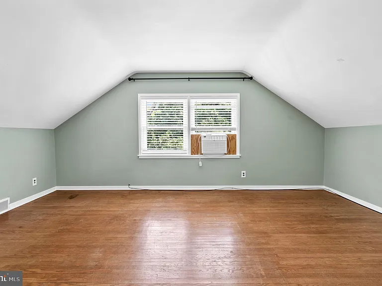 1457 Meetinghouse Rd — Photo 25
