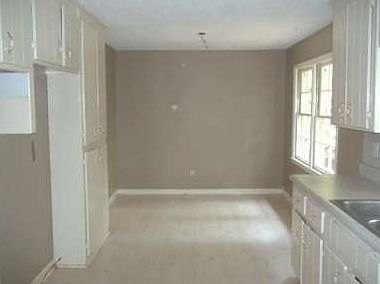 5th image of 108 Golden Hills Dr