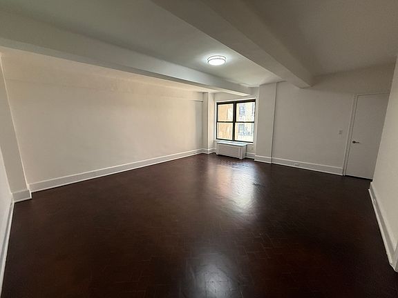 2nd image of 160 W 73rd St APT 3J