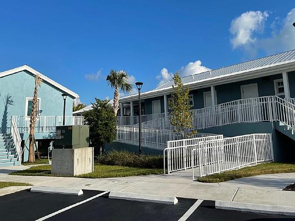 2nd image of 2740 Flagler Ave #5