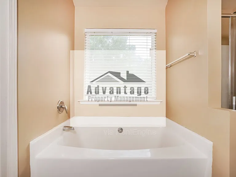 133 Centerra Springs Dr — Photo 10