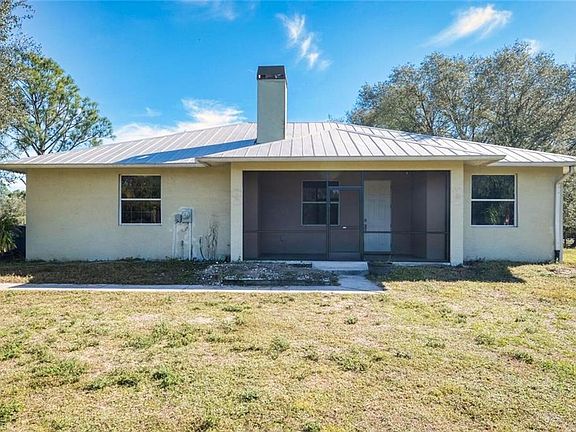 2nd image of 1116 Cypress Ave