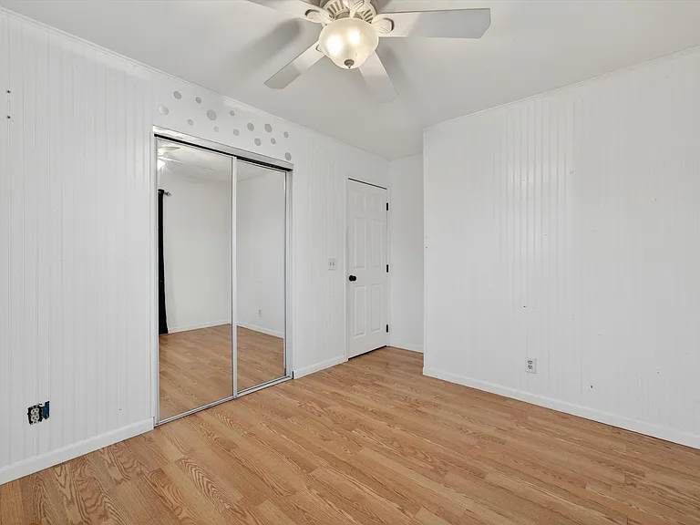 76 Maureen Dr — Photo 28