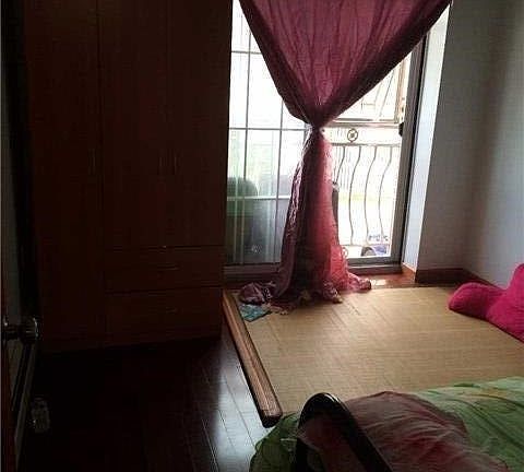 5th image of 13236 Pople Ave APT 1E