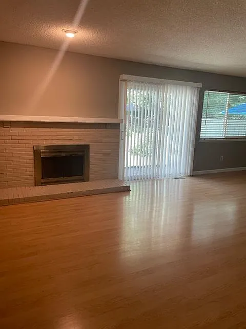 2755 S Lansing Way