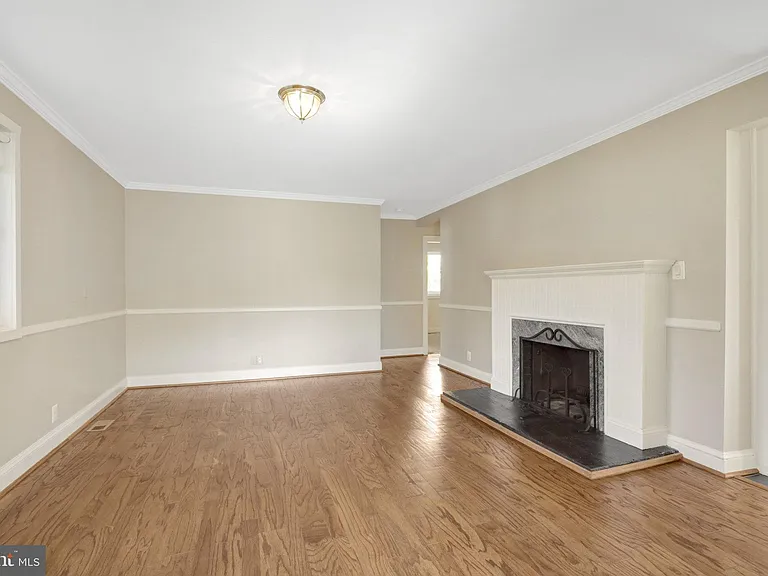 2031 Hillside Dr — Photo 58