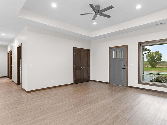 5th image of 505 Mill Pond Rd #1