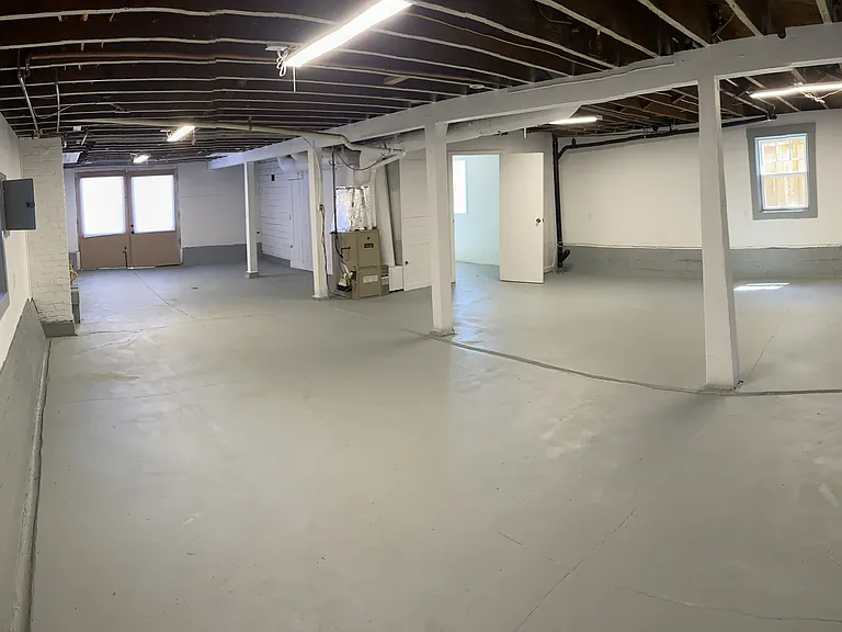 1867 2nd St — Photo 12