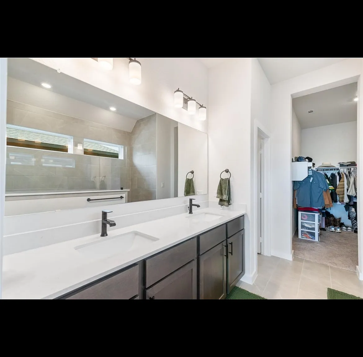 3 bed, 1970 sqft, $2,400 — Photo 4