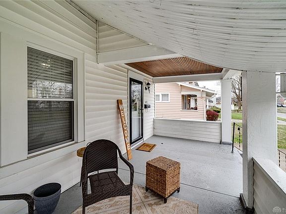4th image of 2422 Auburn Ave