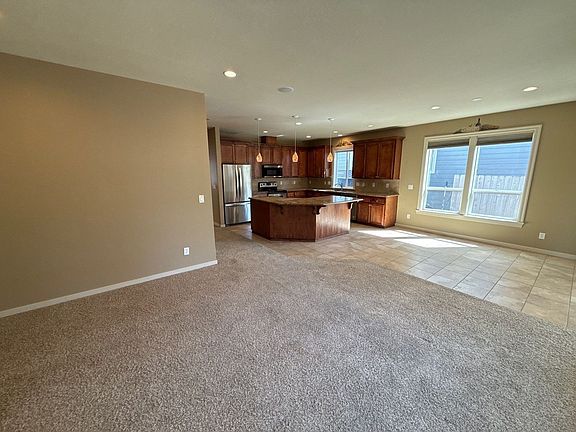 4th image of 2350 Mountain River Dr