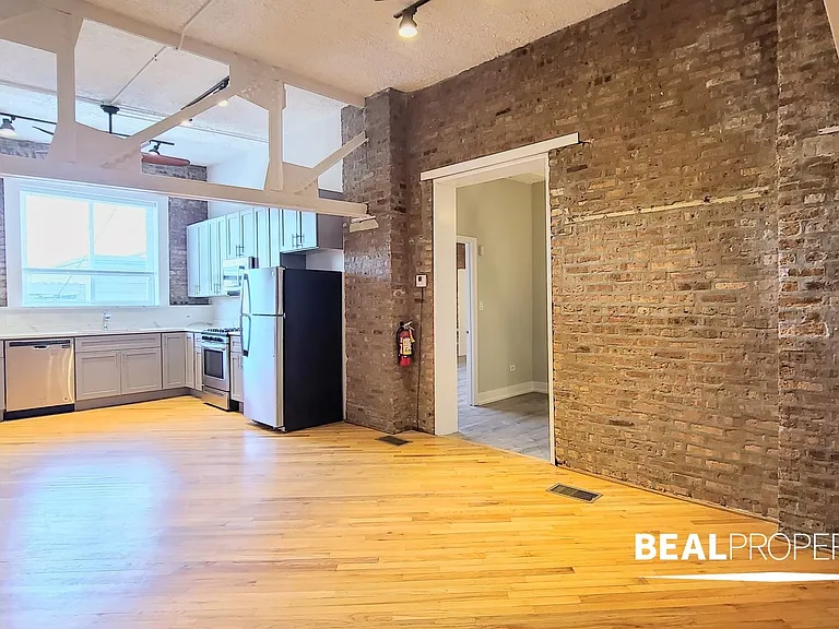 2320 N Damen Ave #2G — Photo 5