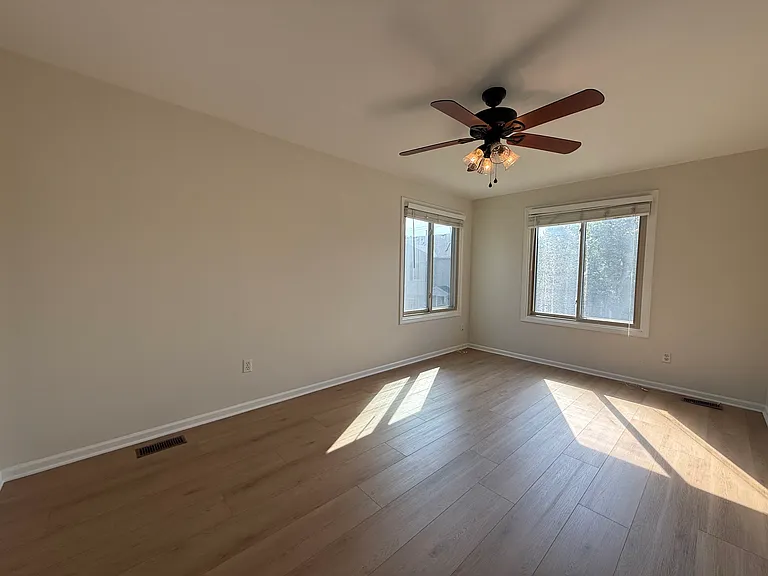 44540 Connecticut Ct — Photo 17