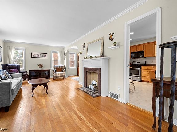 4th image of 5844 Lotusdale Dr