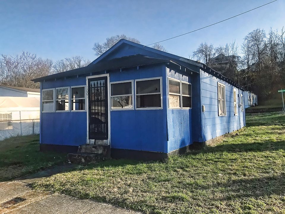 1st image of 1001 Dorothy St