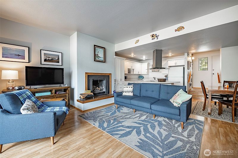 4th image of 7806 Birch Bay Dr #1007