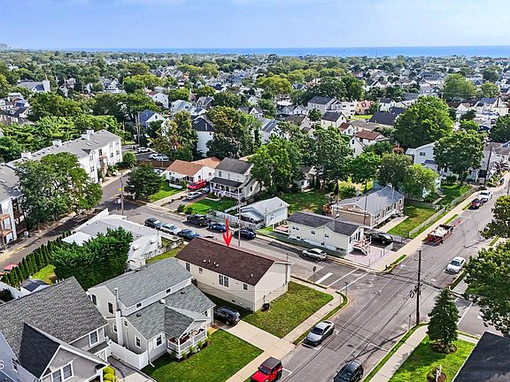 4th image of 1619 E Street