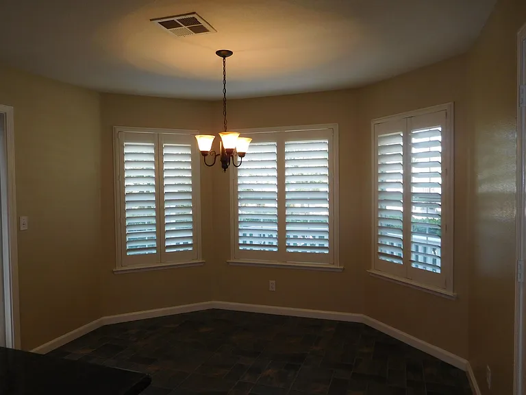 5809 W Menlo Ave — Photo 10