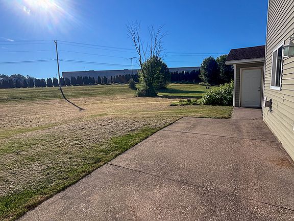 4th image of 2940 Icecap Rd
