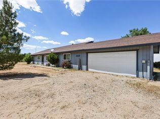 4824 Silver Ridge Dr, Phelan, CA 92371