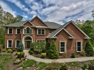 119 Columbus Cir, Clarks Summit, PA 18411