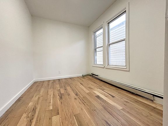 5th image of 112-30 Rockaway Beach Blvd Floor 2
