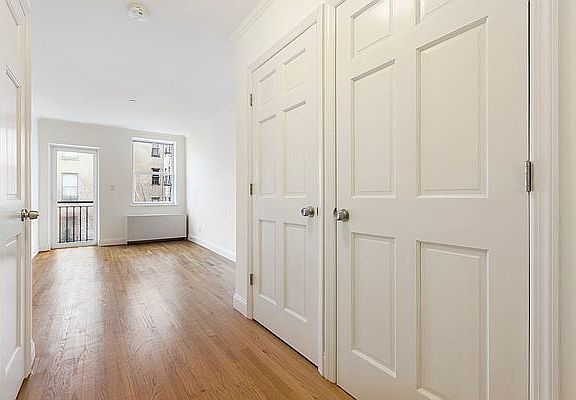 5th image of 203 W 122nd St APT 3
