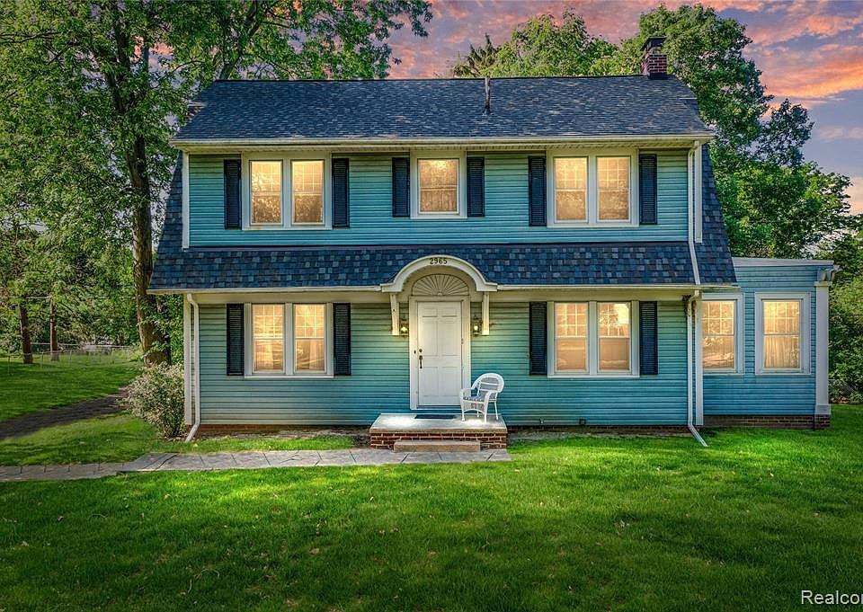 1st image of 2965 Edgefield Dr